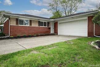 28407 Milton Ave, Warren, MI 48092