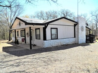 4508 E Medcalf Rd, Marlow, OK 73055