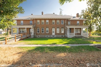 202 W 1st St, Prescott, WA 99348