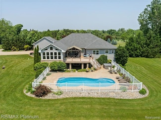 8922 McClements Rd, Brighton, MI 48114