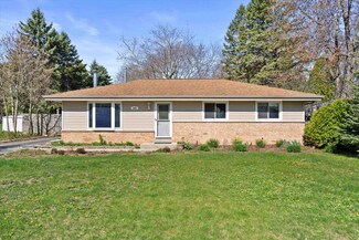 329 S Judge Dr, Saukville, WI 53080