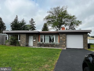 2166 Sproul Rd, Broomall, PA 19008
