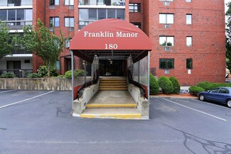 180 Green St Unit 215, Melrose, MA 02176