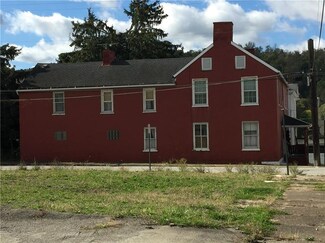 114 Market St, Fayette City, PA 15438