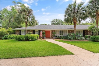108 N Windward Dr, Saint Simons Island, GA 31522