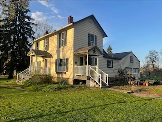 1704 Chestnut St, Austinburg, OH 44010