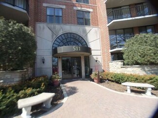 511 Aurora Ave Unit 305, Naperville, IL 60540