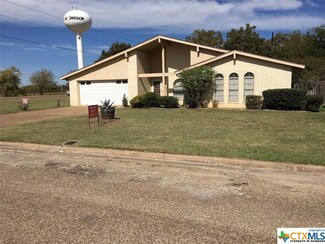1319 W 4th St, Mc Gregor, TX 76657