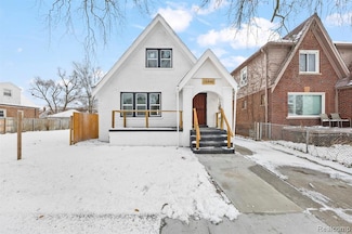 15846 Lesure St, Detroit, MI 48227