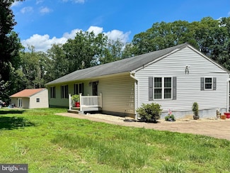 3313 Flat Run Rd, Locust Grove, VA 22508