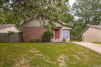 3711 Stonehedge Dr, Little Rock, AR 72204