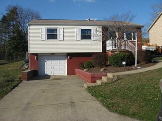 209 Moss Dr, Connellsville, PA 15425