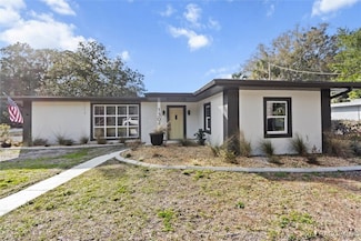 1304 NE 5th Ave, Crystal River, FL 34428