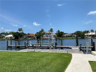 1896 Mooringline Dr, Vero Beach, FL 32963