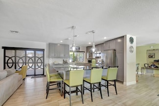 3412 Lake Osborne Dr, Lake Worth, FL 33461