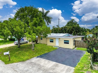 1412 NE 25th Ct, Pompano Beach, FL 33064