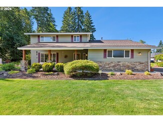 2713 NE 104th St, Vancouver, WA 98686