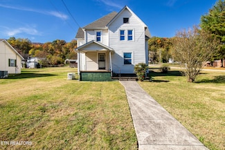 301 S Chamberlain Ave, Rockwood, TN 37854