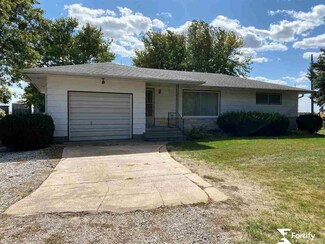1015 Road V, Strang, NE 68444