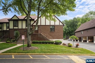 501 Piermont Ave S, Rivervale, NJ 07675