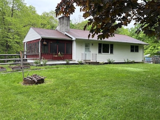 165 Haviland Rd, Poughkeepsie, NY 12601