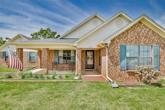 3910 Country Ln, Granbury, TX 76048
