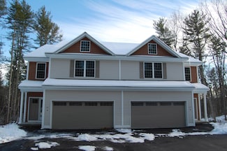 21 Griffin Rd, Hudson, NH 03051