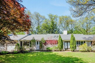 65 Thornberry Rd, Winchester, MA 01890
