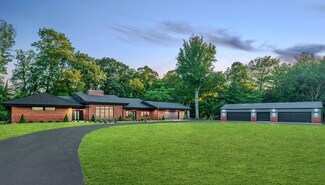 7761 E Miller Ln, Hobart, IN 46342