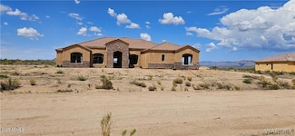 12371 E Old Mule Dr, Kingman, AZ 86401