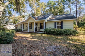 322 Deal St, Hinesville, GA 31313
