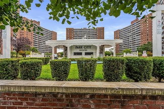61-15 98th St Unit 15D, Rego Park, NY 11374