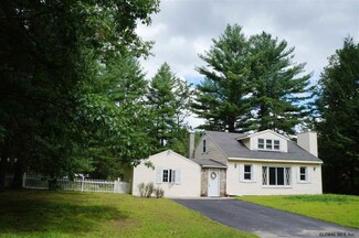 306 Duncan Rd, Gansevoort, NY 12831