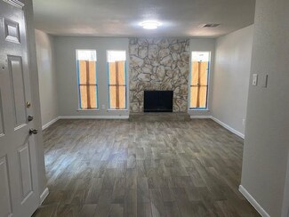 12330 Wild Pine Dr Unit D, Houston, TX 77039