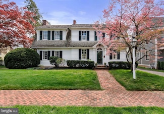 528 E Center Ave, Newtown, PA 18940