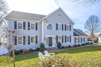 101 Mailands Rd, Fairfield, CT 06824