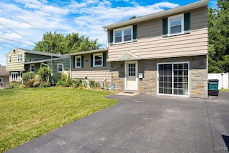 150 Glendale Ave, Liverpool, NY 13088
