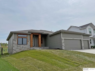 17660 Weber St, Bennington, NE 68007
