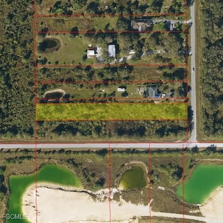5625 Desoto Blvd N, Naples, FL 34120