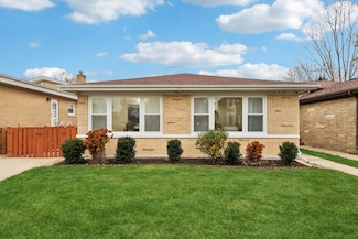 3836 W Estes Ave, Lincolnwood, IL 60712