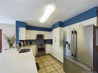 831 Clearmont St, Sebastian, FL 32958