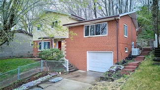 1528 Ravinia Rd, Charleston, WV 25314