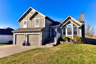 11228 N Summit St, Kansas City, MO 64155