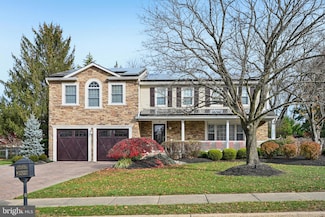 10 Wolfpack Ct, Trenton, NJ 08619