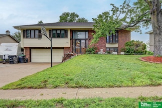 3926 N 94th St, Omaha, NE 68134