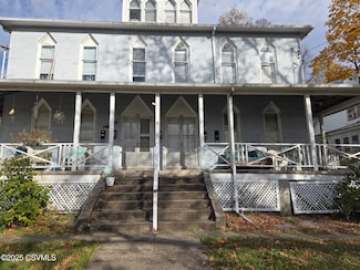 705 Broadway St, Milton, PA 17847