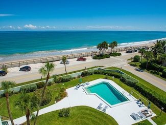4049 Ocean Dr Unit 204, Vero Beach, FL 32963