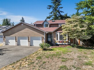 9415 137th St E, Puyallup, WA 98373