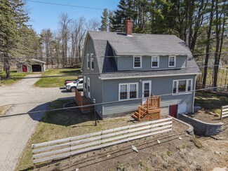 71 Metcalf Rd, Winthrop, ME 04364