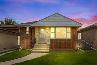 4634 Jerome Ave, Skokie, IL 60076